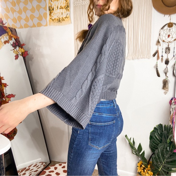 Venus Cable Knit Dolman Sleeve Short Sweater Size XS - Picture 2 of 12